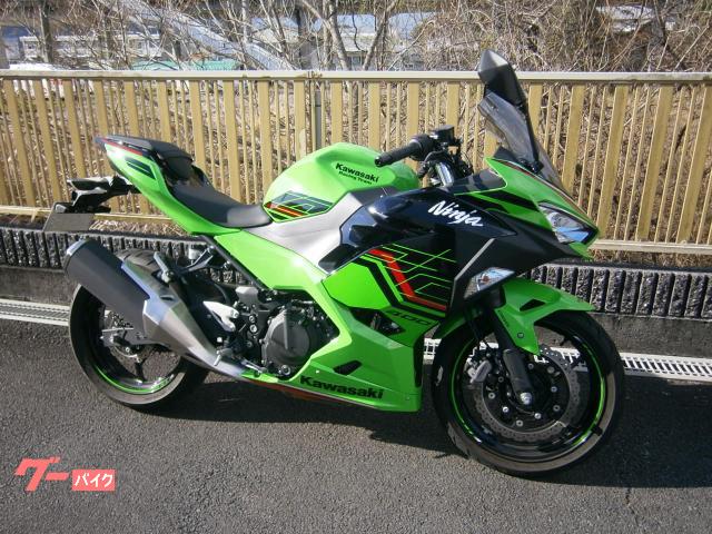 KAWASAKI NINJA 400 | 2023 | GREEN/BLACK | 3,606 km | details 