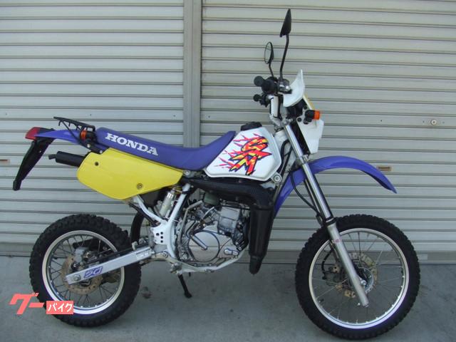 Honda Crm50 Uncertain White Iii 1 4 Km Details Japanese Used Motorcycles Goobike English