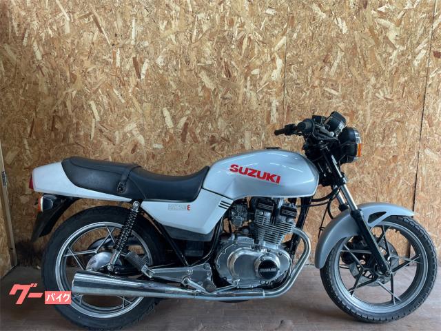 SUZUKI GSX250E | 1982 | SILVER M | uncertain | details | Japanese