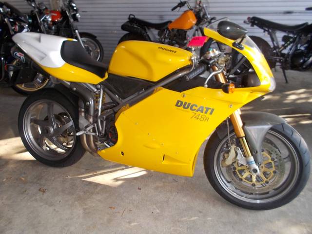 نمایش پست :موتور سنگین Ducati 748 ,749 نمایش پست :موتور سنگین Ducati 748 ,749