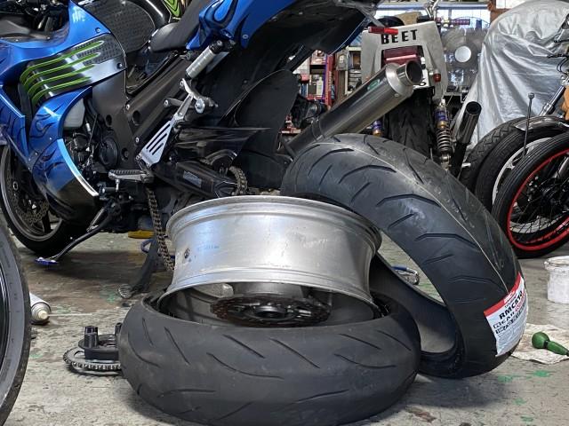 IRC/RMC810 190/50ZR17 MC73W