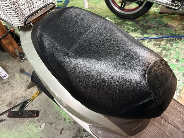 シートレザー張り替え
