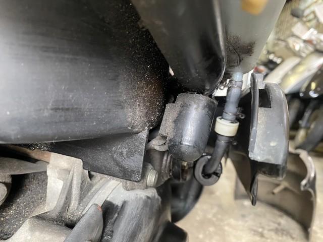 ホースに小さい亀裂がありました。