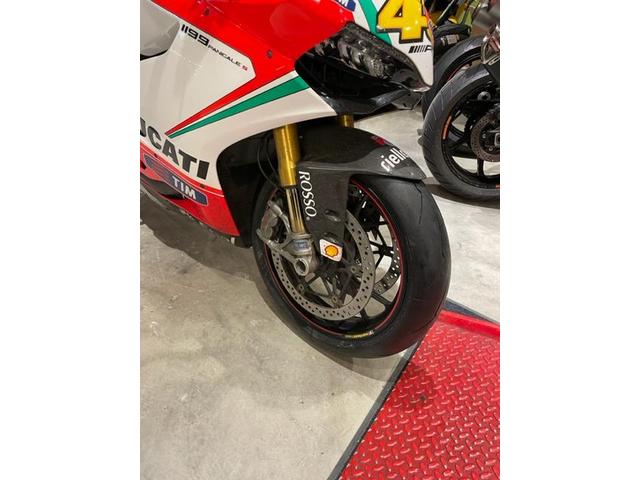 PIRELLI DIABLO SUPER CORSA SP V3 120/70ZR17