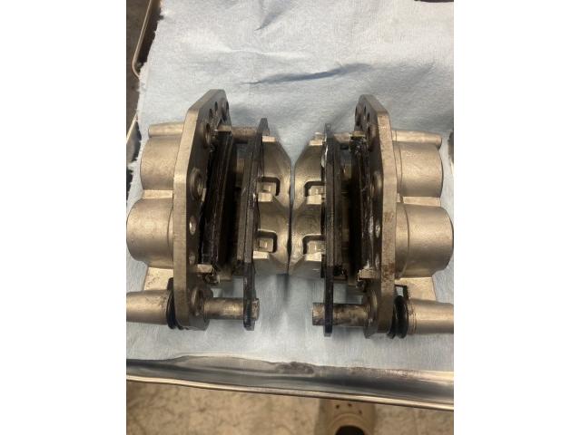 ブレーキ キャリパーオーバーホール