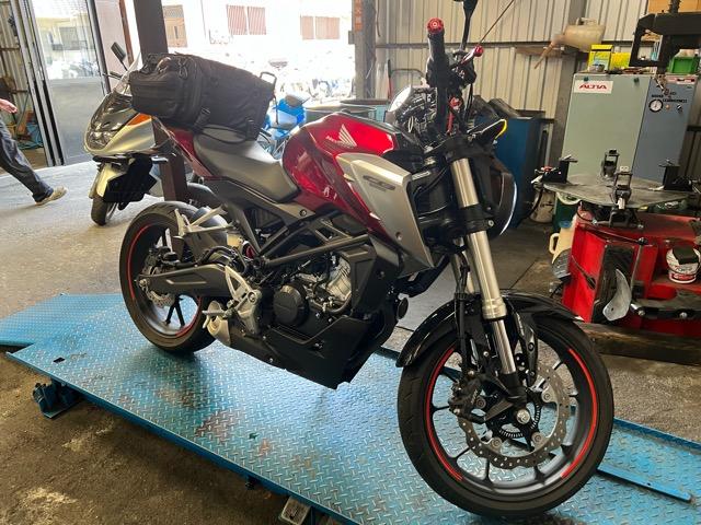 ホンダ・CB125R エンジンオイル交換（（有）戸田屋モータースの作業実績 2022/07/01）｜バイクの整備・メンテナンス・修理なら【グーバイク】