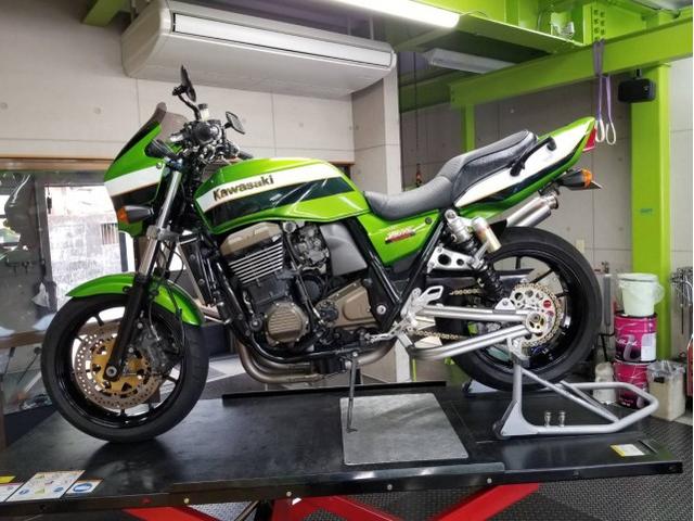 カワサキ ＺＲＸ１２００Ｒ ホイール交換 高知県 香美市 土佐山田町