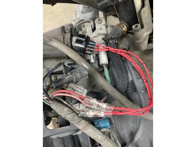車両ハーネスと接続