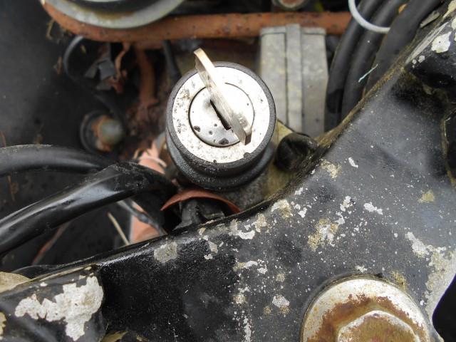 RZ250Rキー紛失作製 ONOFFは回りました。サビのためロック回らず