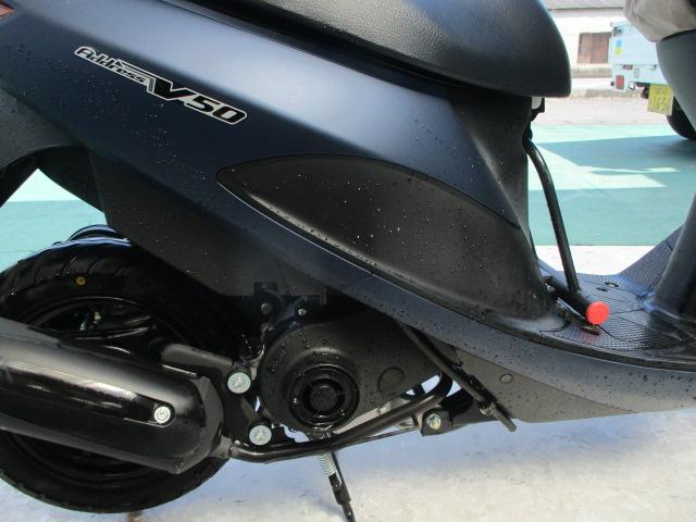 作業後は下回り温水洗車。