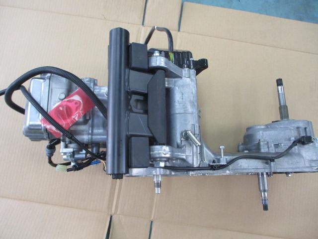 本年中古車としてご購入頂いた車両、3回の温水洗浄後に作業をしています。カウルの裏側も再洗浄。