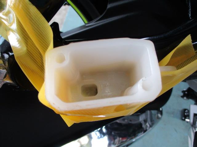 前後ブレーキフルード押し出し循環交換