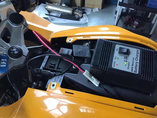 在庫あ低価BMW Motorrd （モトラッド）バイク用純正バッテリー Battery AGM 61218394179 バッテリー