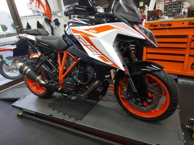 ktm 1290 super duke r ラジエーターガード - パーツ