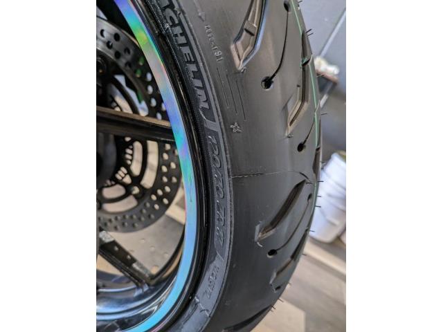 ミシュラン ROAD6 120/70 ZR17