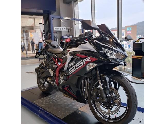 ZX-25R USB電源取り出し（ライコランド フォレオ広島東店の作業実績 