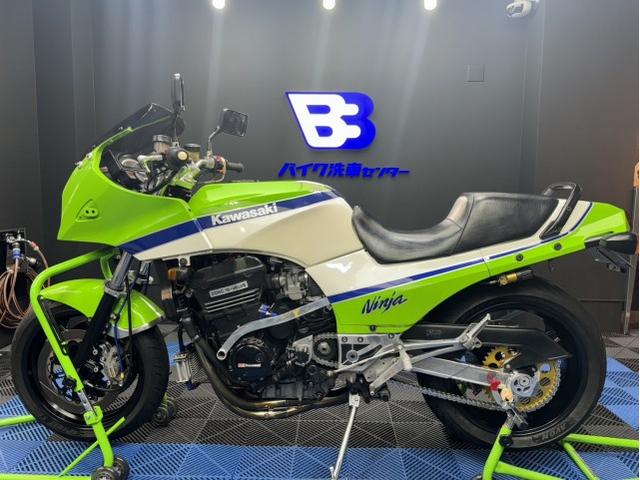 KAWASAKI カワサキ GPZ900R BBプレミアムガラスコーティングコース 徹底洗車 ホイールコーティング 純水洗車 鉄粉取り  BB商会バイク洗車センター東京大田 バイク洗車 東京都足立区（ＢＢ商会 バイク洗車センター東京大田の作業実績 2024/06/01）｜バイクの整備  ...