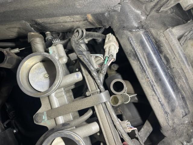 冷寒時にエンストするとのことでスロットルバルブの清掃等を行いましたが改善されず。