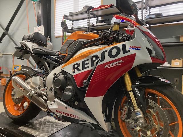 ホンダ CBR1000RR SC59 レプソルカラー