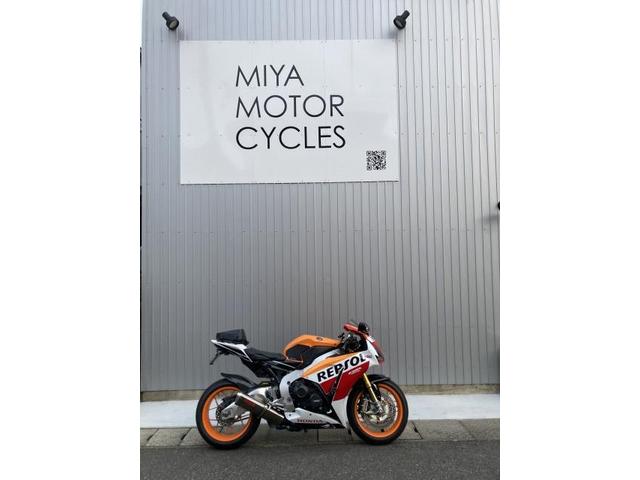 CBR1000RR SC59 レプソルカラー