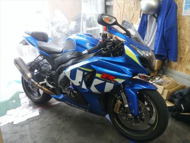 スズキ GSXR1000 車検 整備と転倒による修理の巻でやんす引き取りも行ってきますたぁ〜〜〜持ち込みparts交換｜バイクの整備・メンテナンス・修理なら【グーバイク】