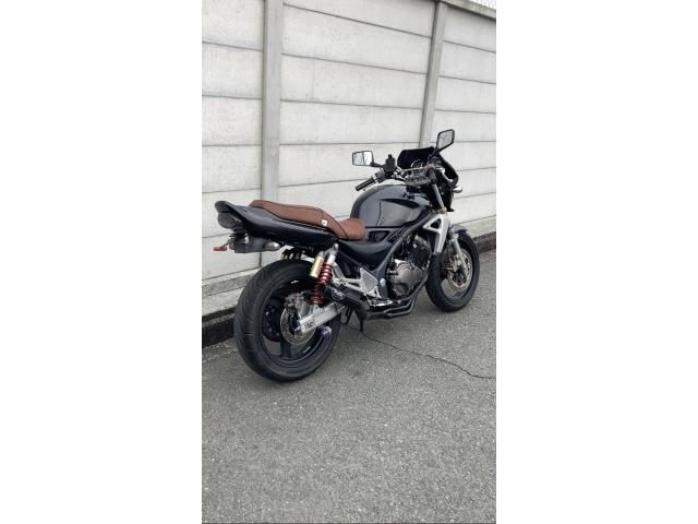 修復無
250cc
2006年
保険なし
走行距離 43668Km
ブラック
ZR250B-036014