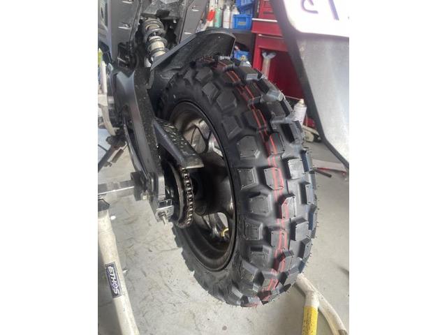 ホンダ グロム タイヤ交換