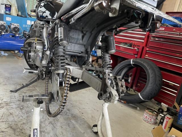 ゼファー1100 持ち込み タイヤ交換