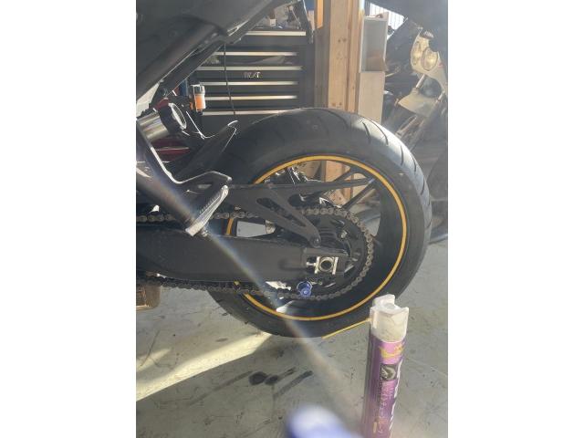 ヤマハ トレイサー9GTタイヤ交換