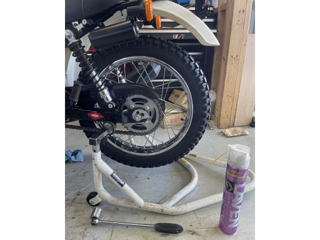 カワサキ 250TR BJ250F チェーン調整