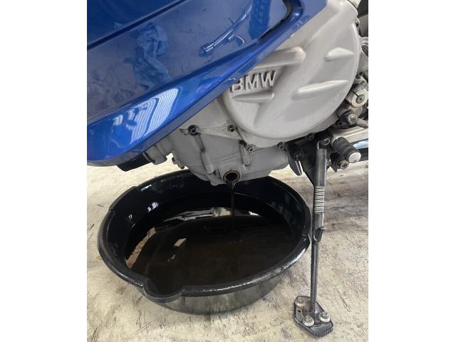 BMW F800ST 継続車検 エンジンオイル交換