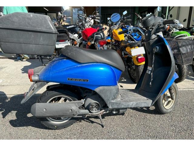 ホンダ トゥデイ ＡＦ６７ タイヤ交換 神戸市西区原付バイク ５０ｃｃ