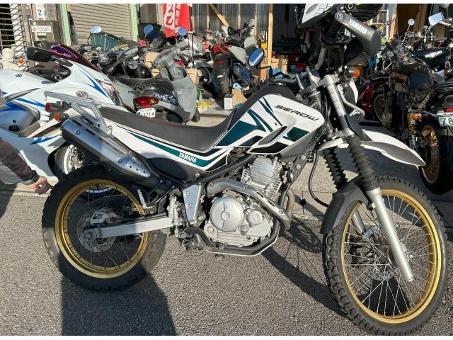 ヤマハ セロー２５０ タイヤバルブ交換 チューブレスバルブ交換 ＤＧ１７Ｊ 神戸市西区バイク ２５０ｃｃ 点検メンテナンス  バイクしらさぎ（ＴＥＣＨＮＩＣＡＬ ＳＨＯＰ しらさぎ 合同会社 しらさぎの作業実績 2023/10/29）｜バイクの整備・メンテナンス・修理なら  ...