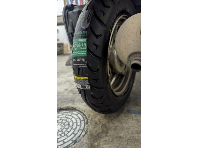 AF61トゥデイ タイヤ交換