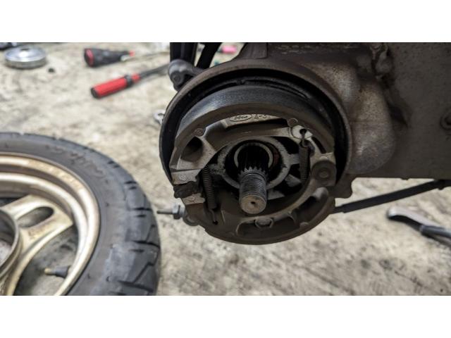 AF61トゥデイ リアブレーキドラム