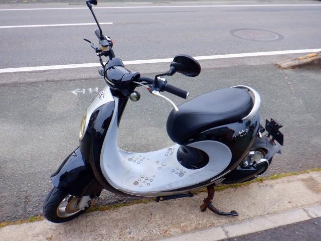 前後ブレーキも普通に効力発揮できるように回復しました。
これでまた安全運転できますね。
