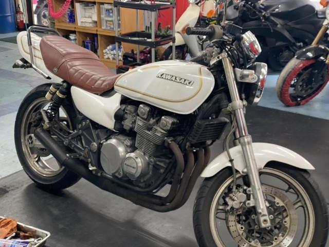 ゼファー400のバイク車検【福岡中央店】（バイクショップＳｔｒａｔｅｇｙ福岡中央店の作業実績  2024/10/07）｜バイクの整備・メンテナンス・修理なら【グーバイク】