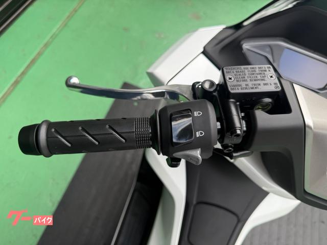 スタッフ一同、皆様のご来店を心よりお待ち申し上げております。 スタッフ一同、皆様のご来店を心よりお待ち申し上げております。