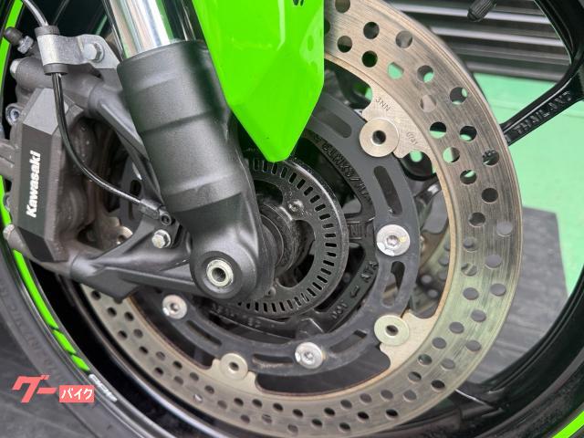 グリーン カワサキ Ninja ZX－4RR ZX400P 2024年モデル