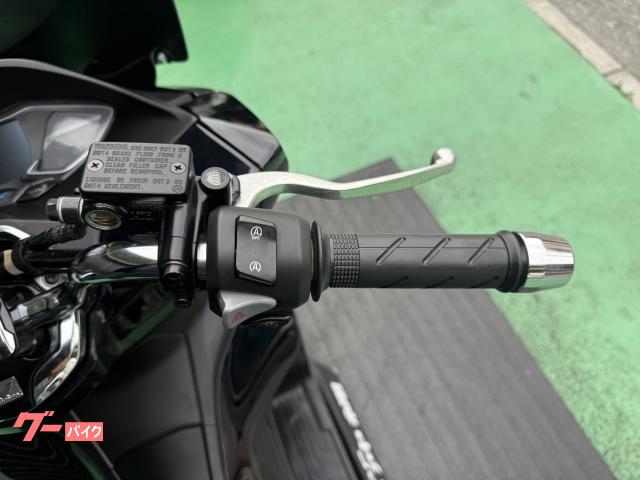 スタッフ一同、皆様のご来店を心よりお待ち申し上げております。 スタッフ一同、皆様のご来店を心よりお待ち申し上げております。