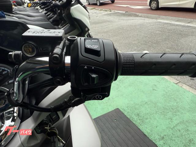 スタッフ一同、皆様のご来店を心よりお待ち申し上げております。 スタッフ一同、皆様のご来店を心よりお待ち申し上げております。