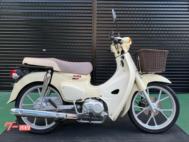 スーパーカブ１１０　ＪＡ５９　２０２２年モデル　フロントバスケット　タンデムシート　バージンベージュ