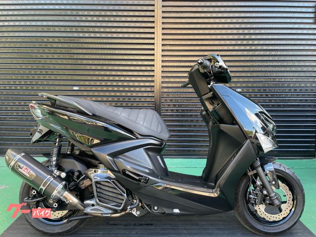 ヤマハ シグナス　グリファス　ＳＥＪ４Ｊ　２０２２年モデル　ヨシムラマフラー　フェンダーレス　カスタムシート　カーボン調カバー