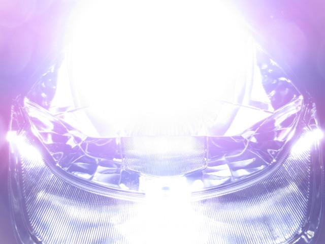 ● オプションのLEDヘッドライト付です● ● オプションのLEDヘッドライト付です●