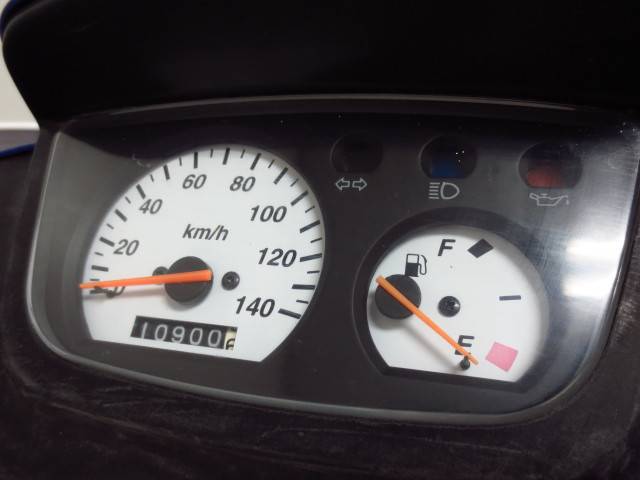 ● 走行 10900キロです ● ● 走行 10900キロです ●