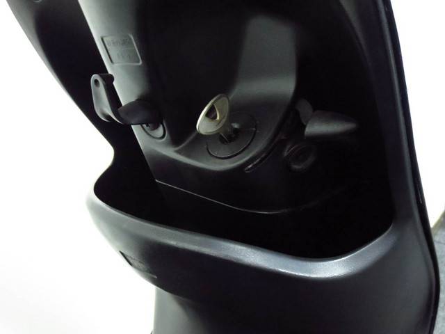 ●簡単に壊される可能性が低い ヤマハ 独自の Gロック式 キーシャッターを採用● ●簡単に壊される可能性が低い ヤマハ 独自の Gロック式 キーシャッターを採用●