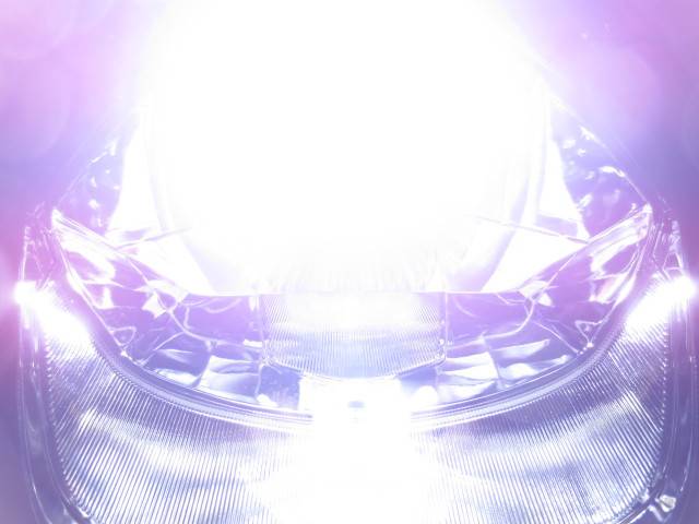 ●HID並みの明るさを実現した 次世代のLEDヘッドライト● ●HID並みの明るさを実現した 次世代のLEDヘッドライト●