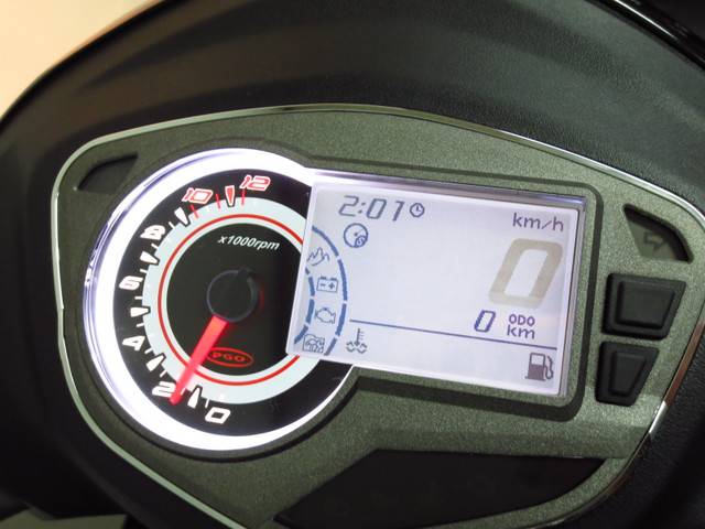 ●150cc専用のデジタルメーター ●150cc専用のデジタルメーター
