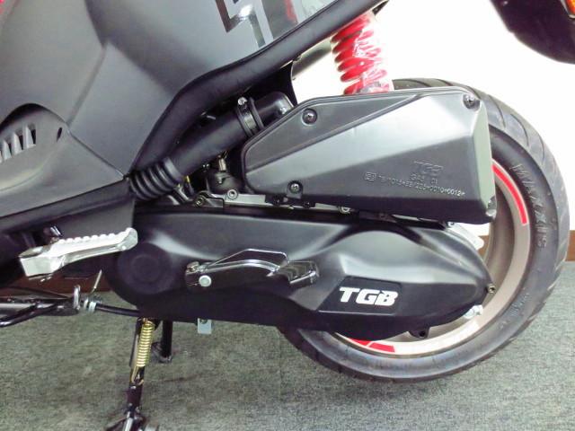 ●規制前のフルパワー2サイクル50ccエンジンを搭載● ●規制前のフルパワー2サイクル50ccエンジンを搭載●