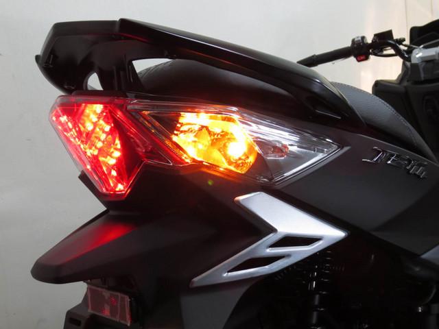 ◇ LED式のテールランプを採用 ◇ LED式のテールランプを採用